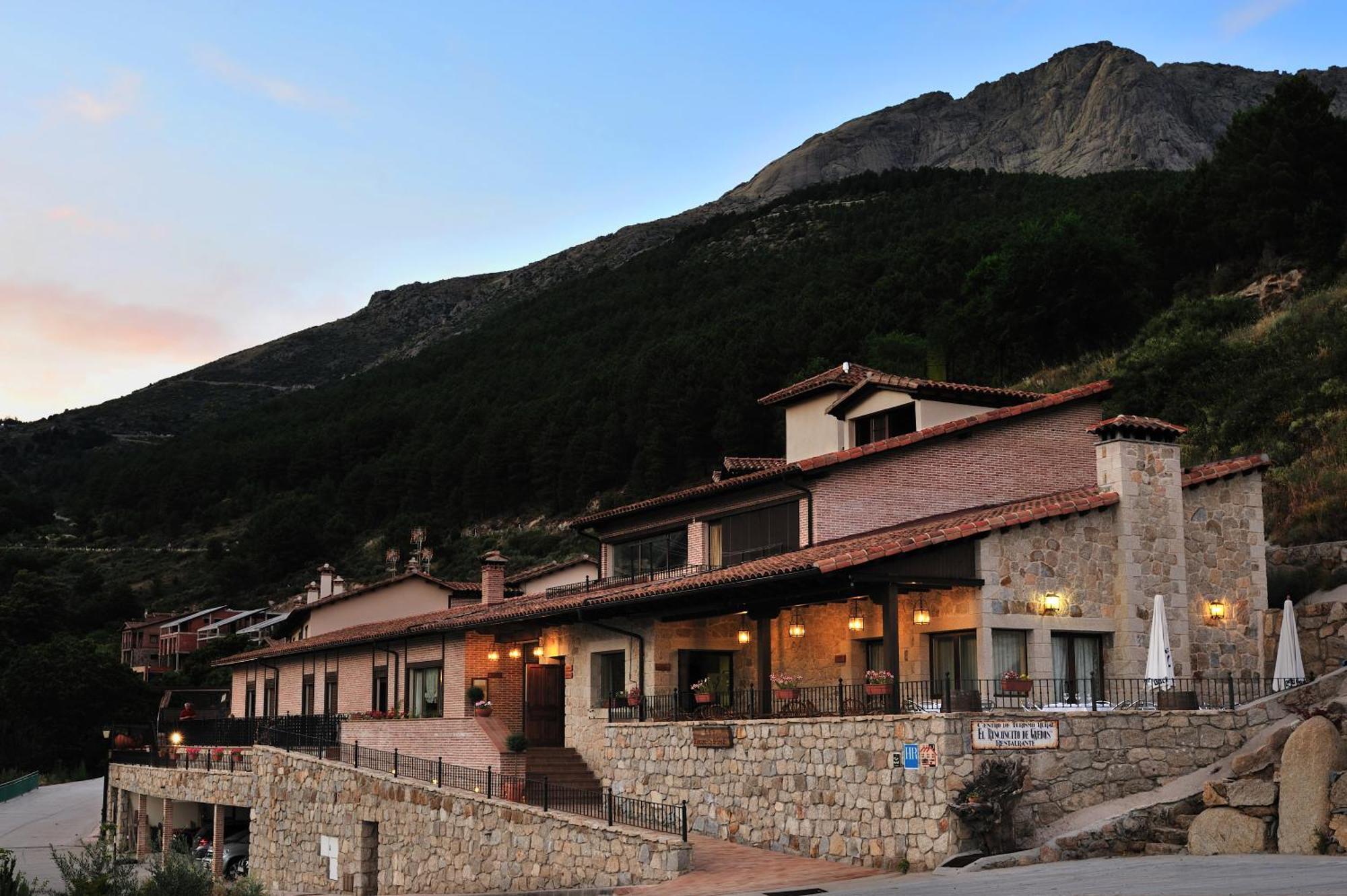 Hotel Rural Y Restaurante, Rinconcito De Gredos Cuevas Del Valle Екстериор снимка